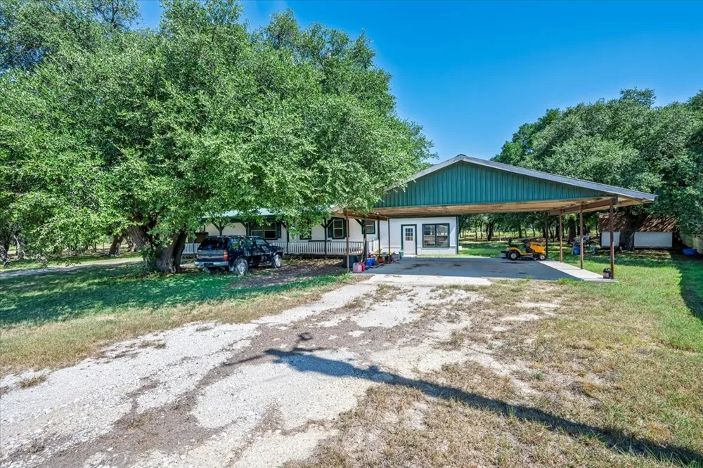 310 County Road 92 Purmela, TX 76566