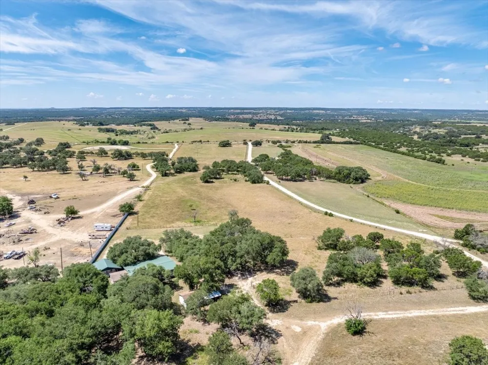310 County Road 92 Purmela, TX 76566