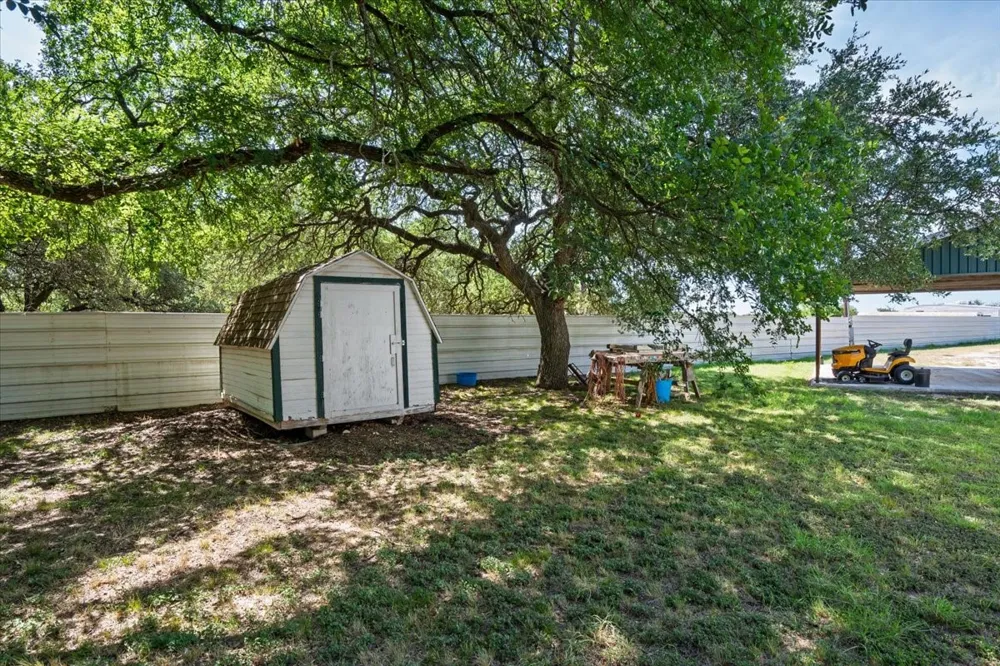 310 County Road 92 Purmela, TX 76566