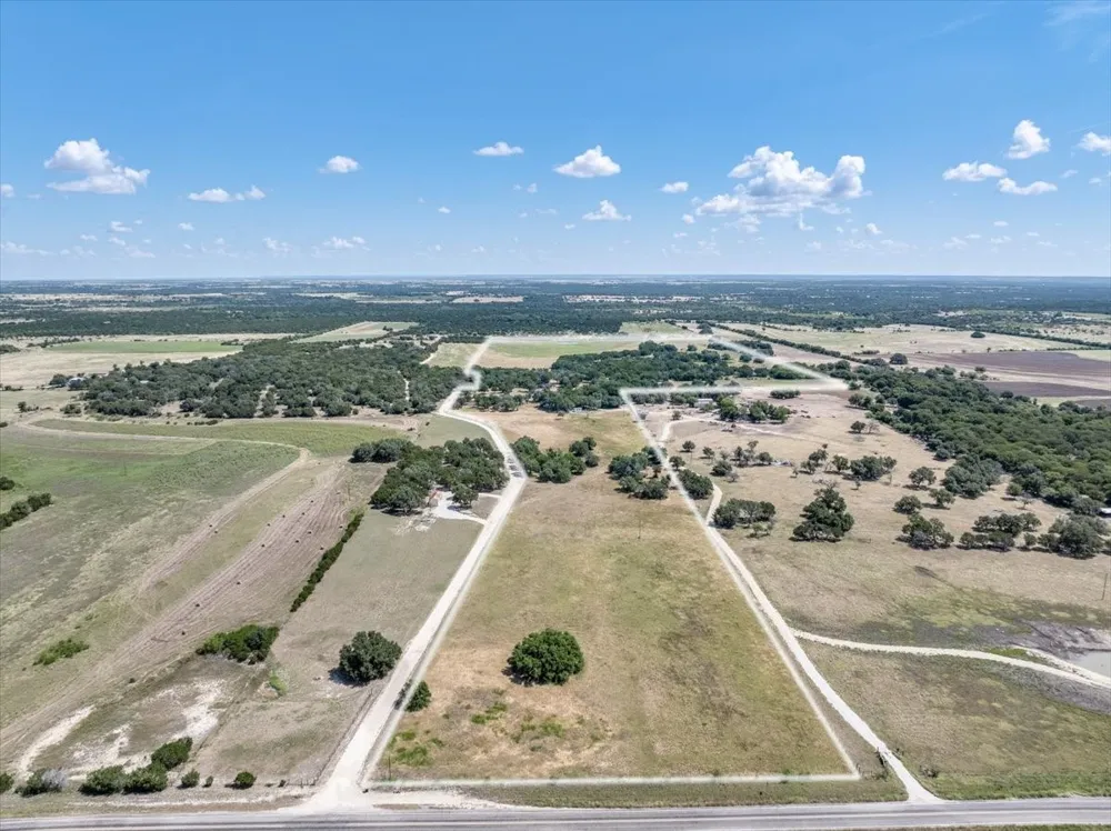 310 County Road 92 Purmela, TX 76566