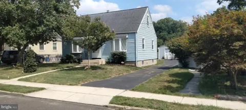 464 CENTER AVENUE
