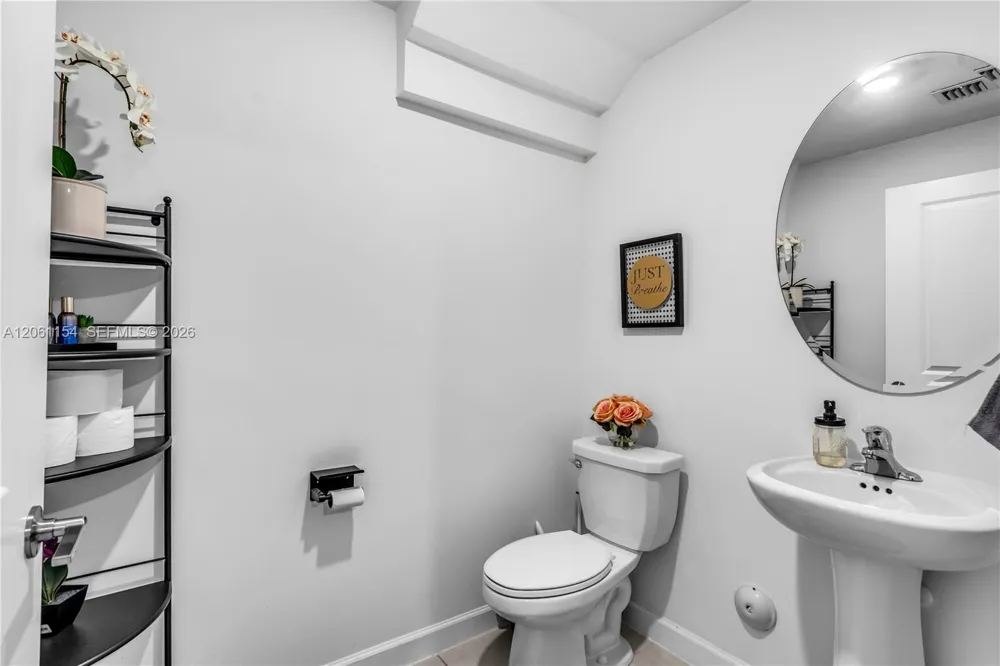 278 SW 159th Pl Pembroke Pines, FL 33027