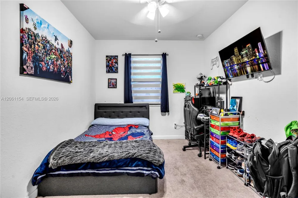 278 SW 159th Pl Pembroke Pines, FL 33027