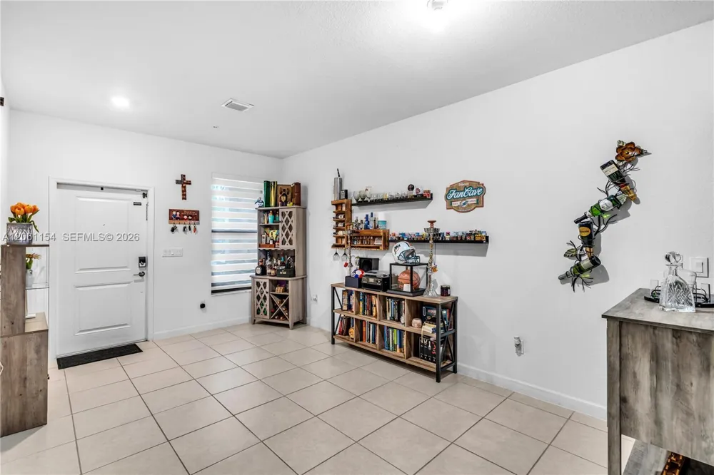 278 SW 159th Pl Pembroke Pines, FL 33027