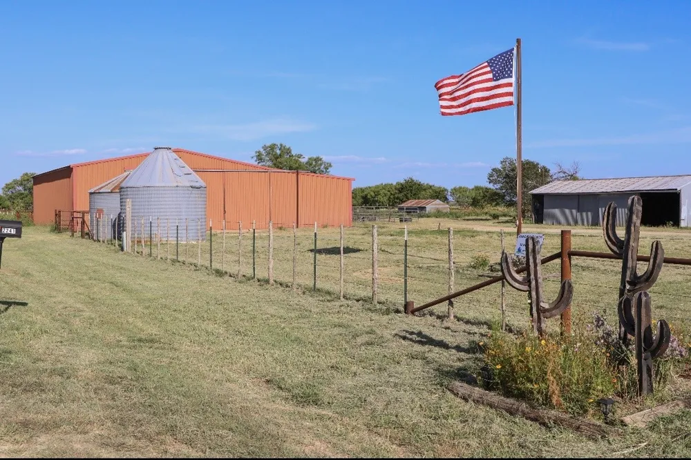 2241 Schlegel Road Olney, TX 76374
