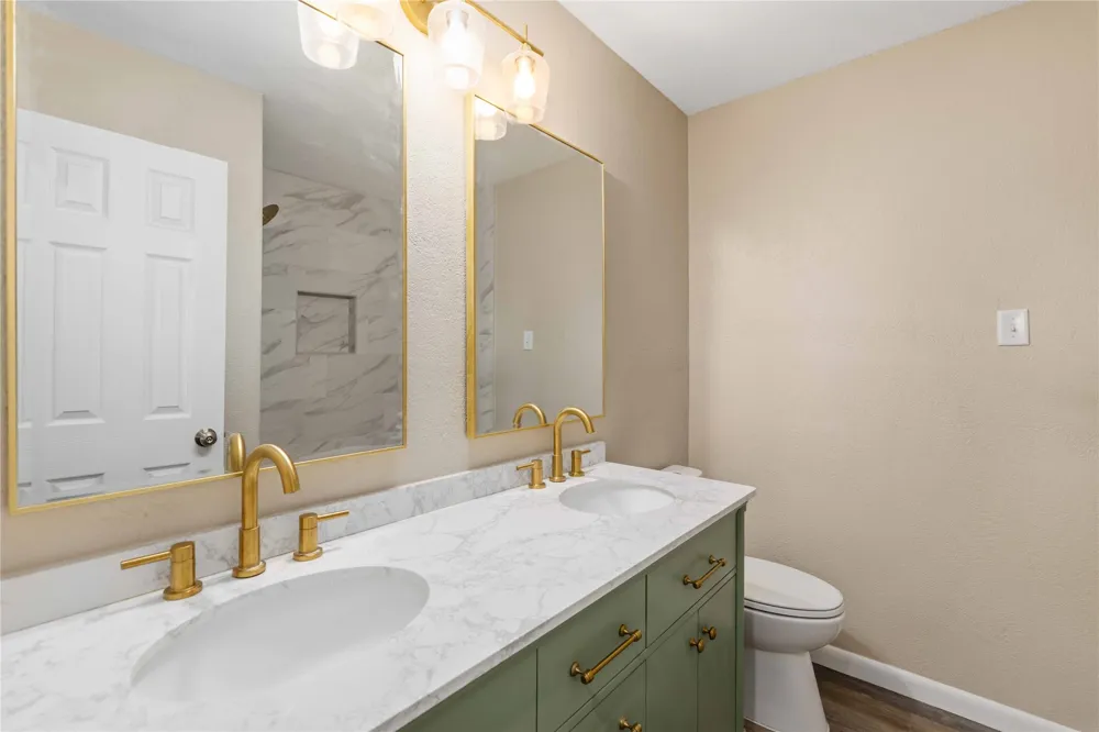 209 S Austin Street De Leon, TX 76444