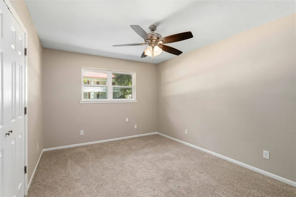 209 S Austin Street De Leon, TX 76444