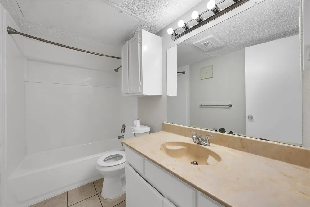 4748 Old Bent Tree Lane #803 Dallas, TX 75287