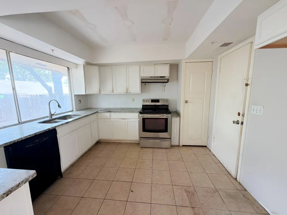 6118 Windy Forest San Antonio, TX 78239