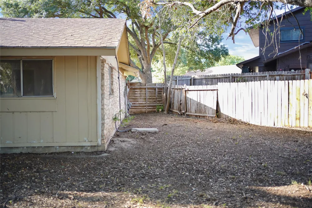 6118 Windy Forest San Antonio, TX 78239