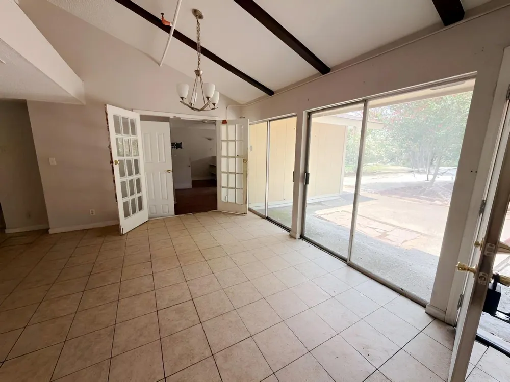 6118 Windy Forest San Antonio, TX 78239