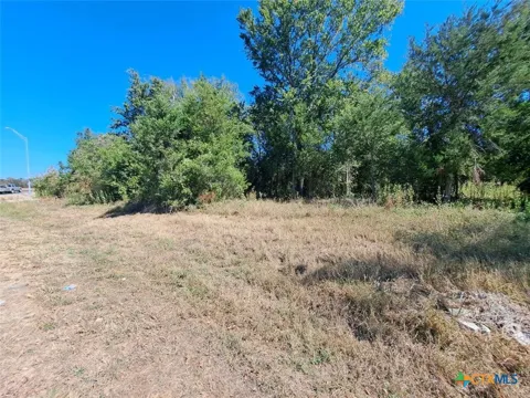 6077 US-77 Highway