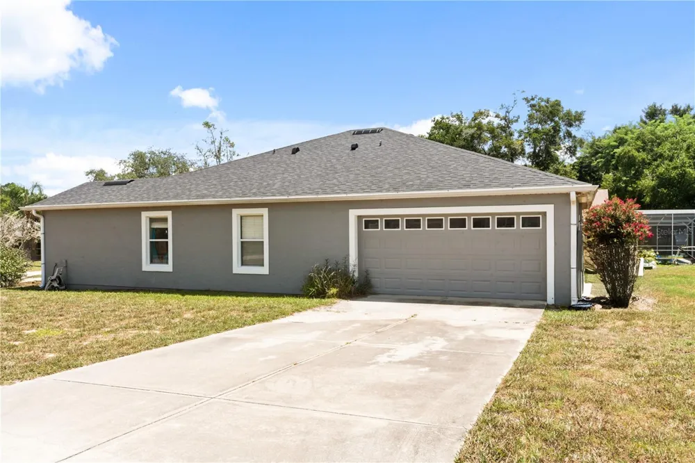 10022 CAROLE PLACE Leesburg, FL 34788