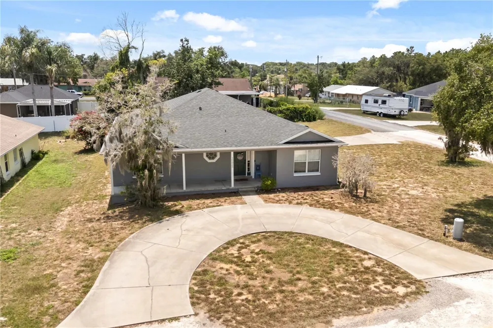 10022 CAROLE PLACE Leesburg, FL 34788