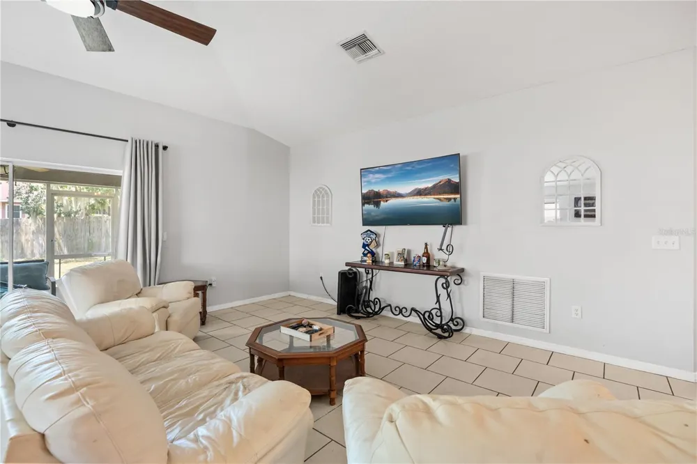 10022 CAROLE PLACE Leesburg, FL 34788