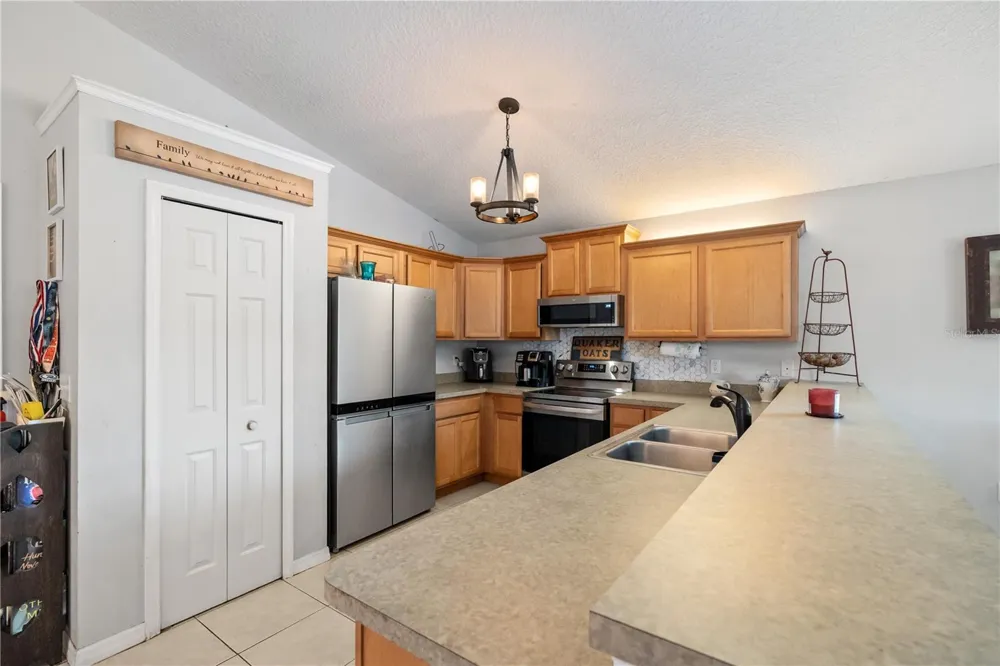 10022 CAROLE PLACE Leesburg, FL 34788