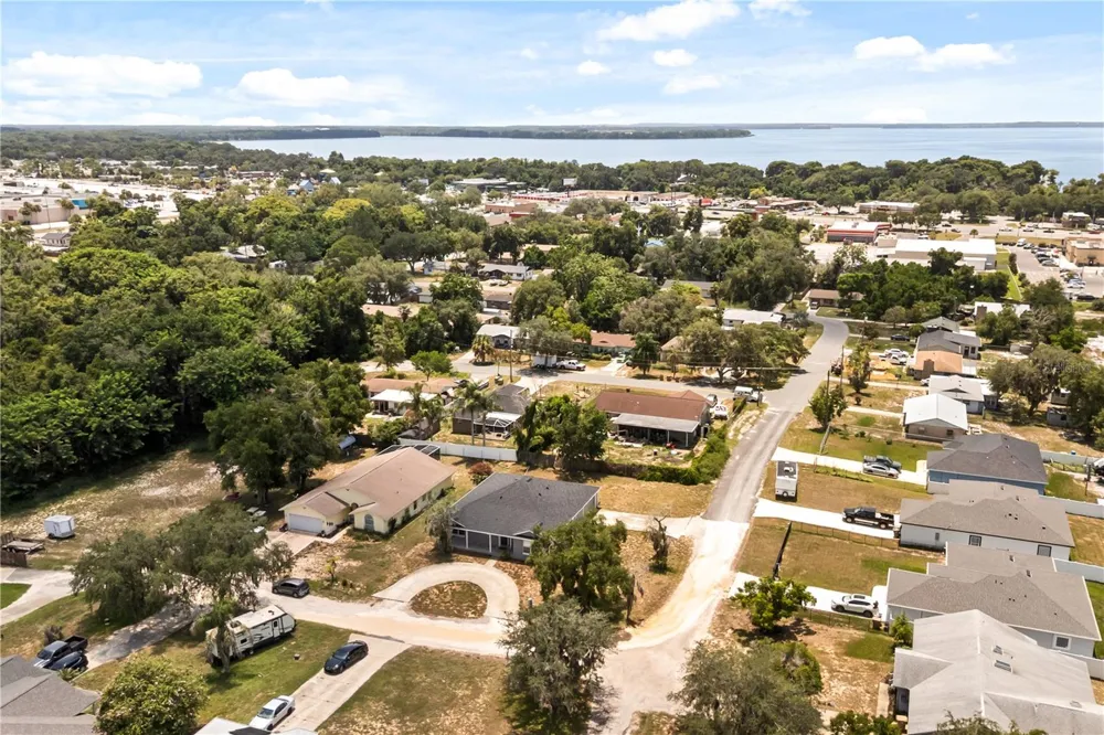 10022 CAROLE PLACE Leesburg, FL 34788