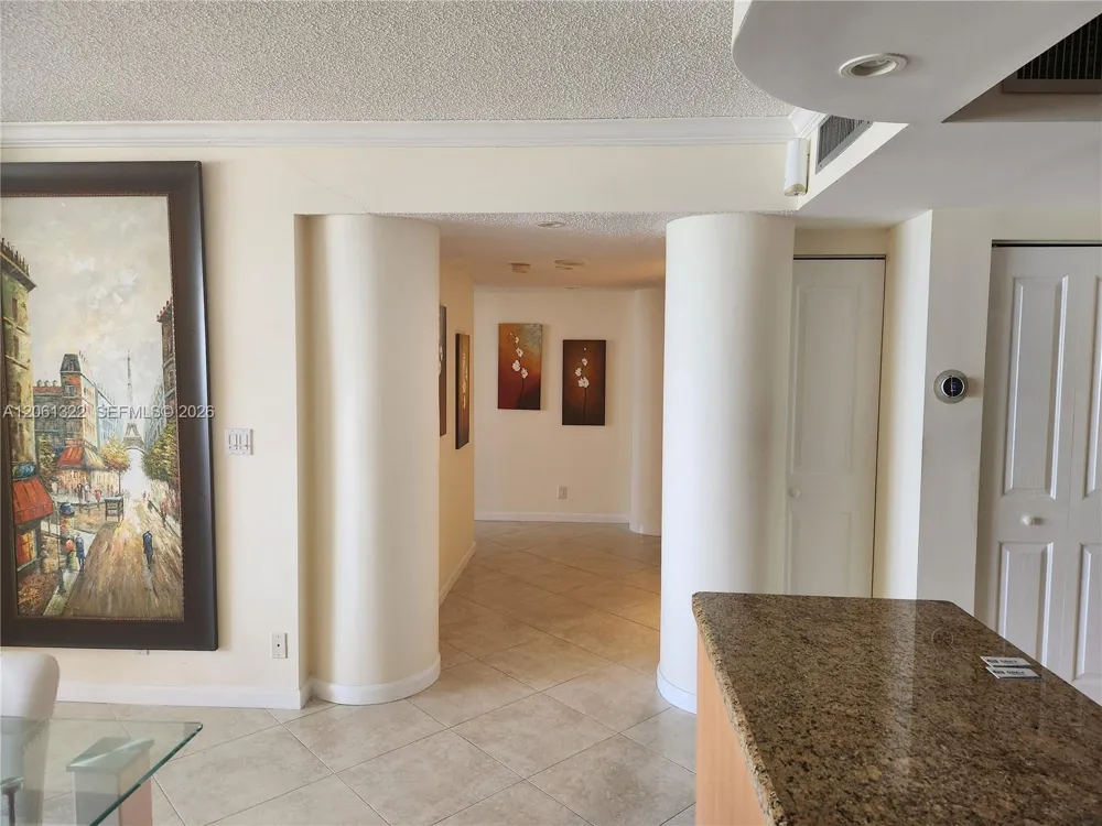 3725 S Ocean Dr #1108 Hollywood, FL 33019