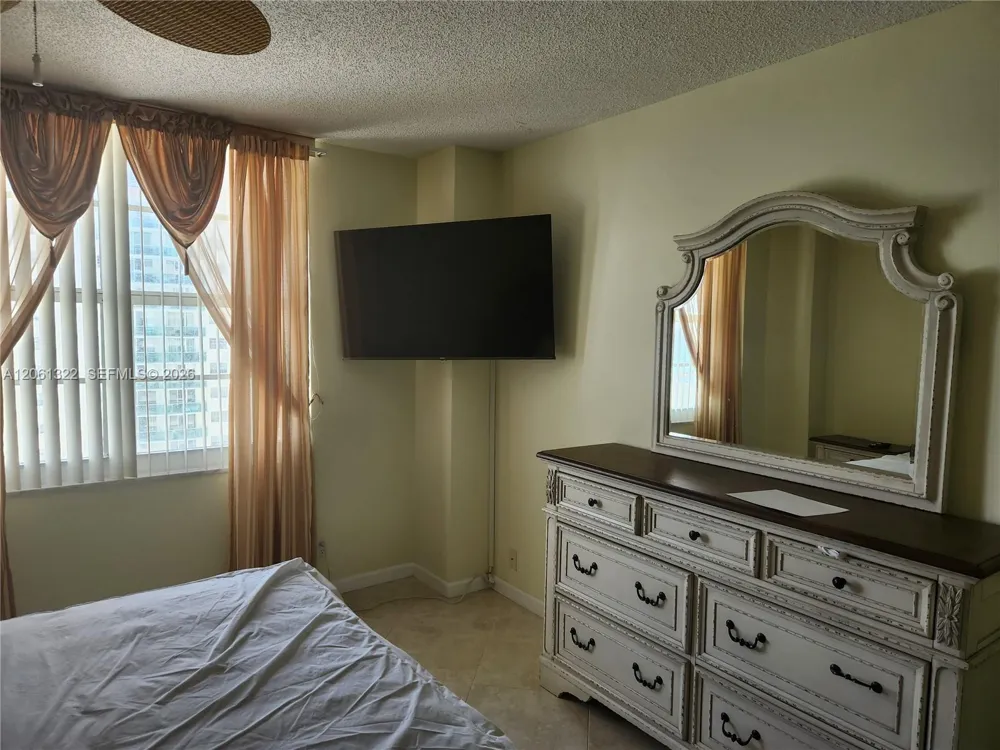 3725 S Ocean Dr #1108 Hollywood, FL 33019