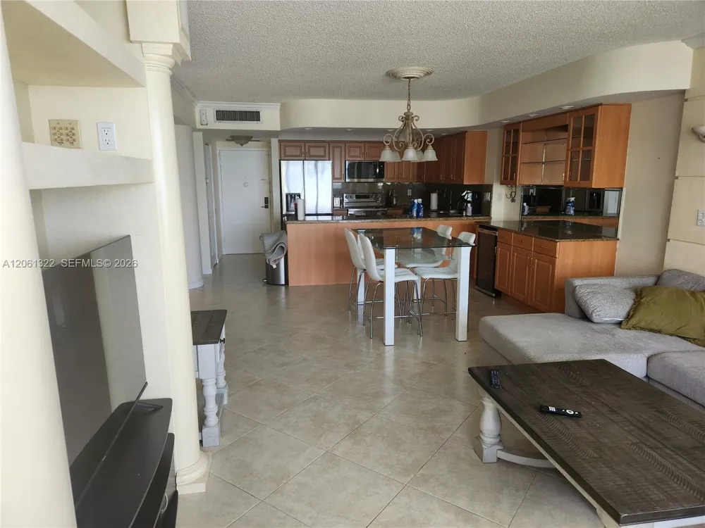 3725 S Ocean Dr #1108 Hollywood, FL 33019
