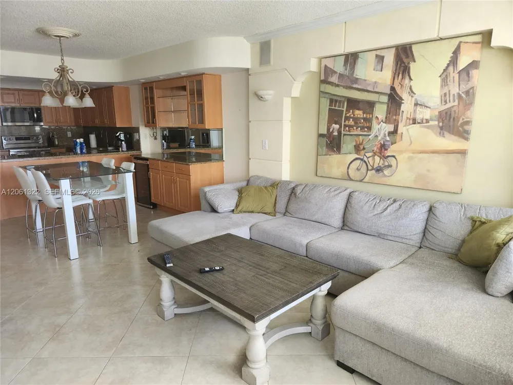 3725 S Ocean Dr #1108 Hollywood, FL 33019