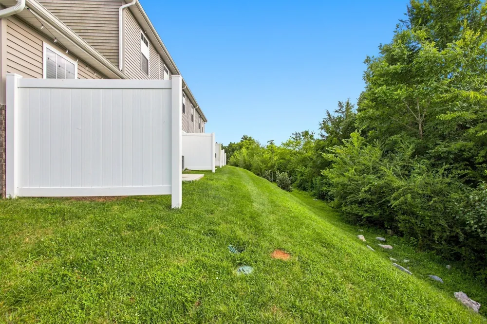 683 Birdie Dr Spring Hill, TN 37174