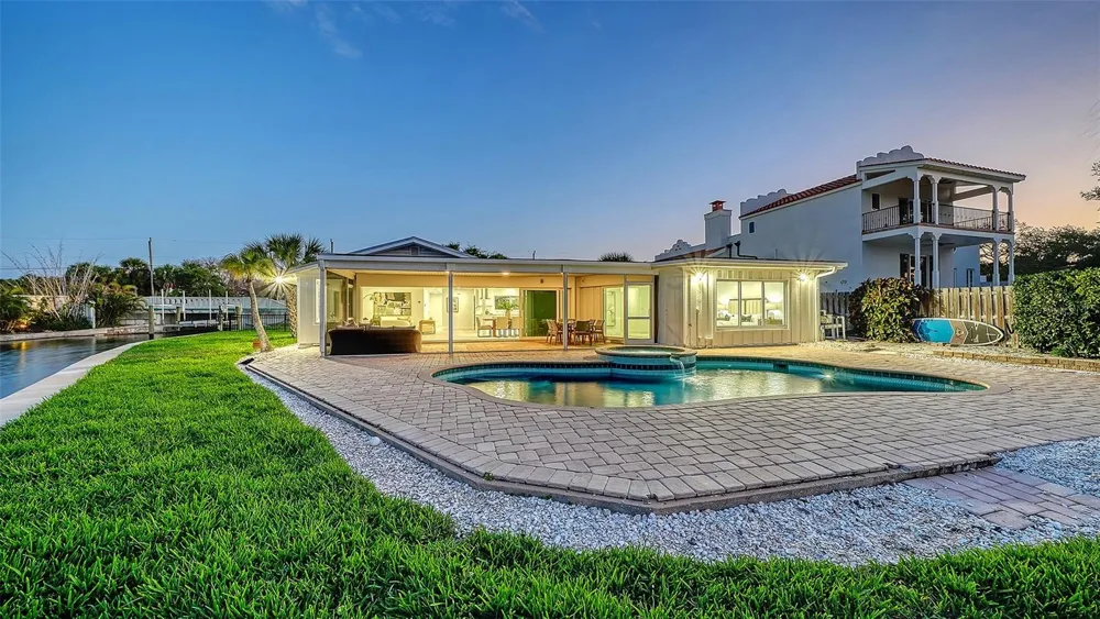 339 TREASURE BOAT WAY Sarasota, FL 34242