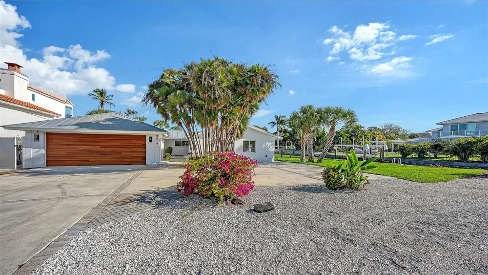 339 TREASURE BOAT WAY Sarasota, FL 34242