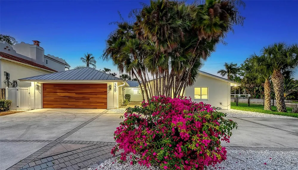 339 TREASURE BOAT WAY Sarasota, FL 34242