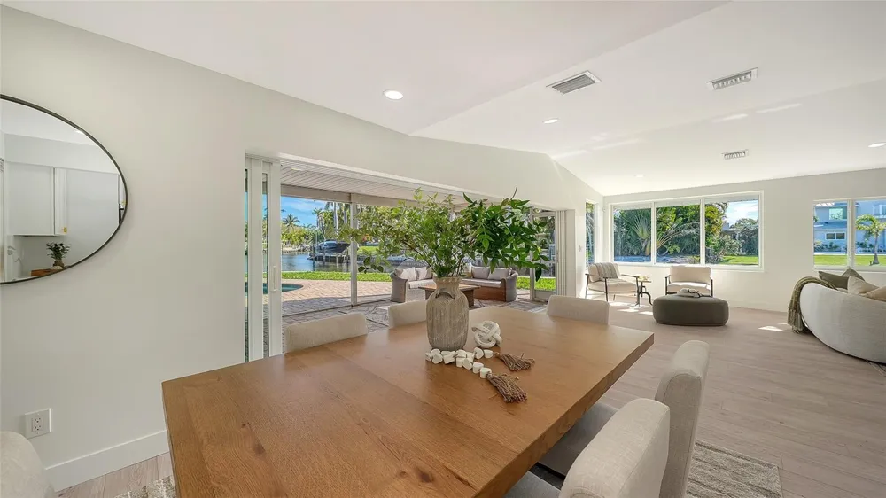 339 TREASURE BOAT WAY Sarasota, FL 34242