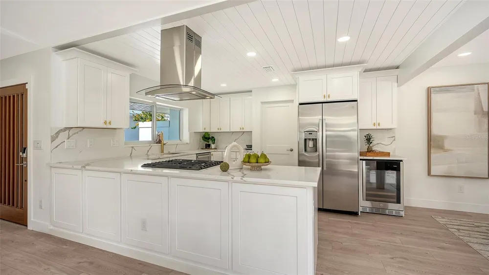 339 TREASURE BOAT WAY Sarasota, FL 34242