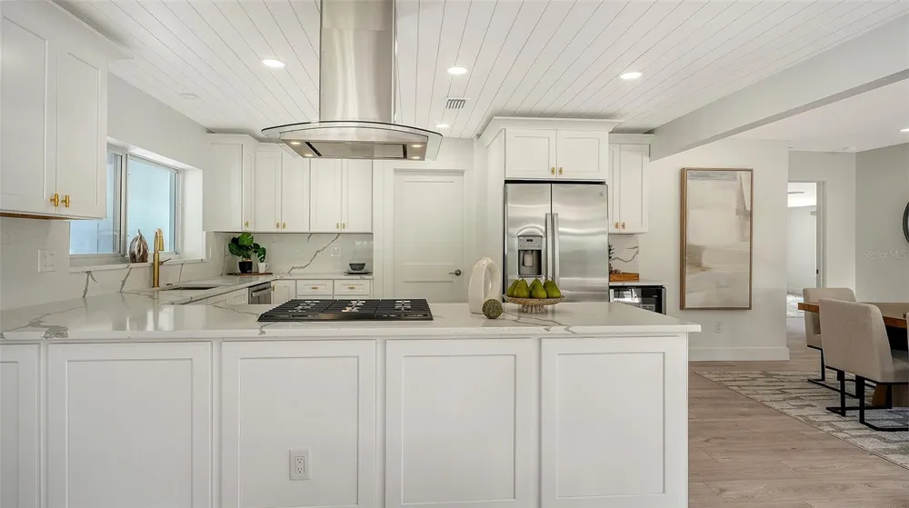 339 TREASURE BOAT WAY Sarasota, FL 34242
