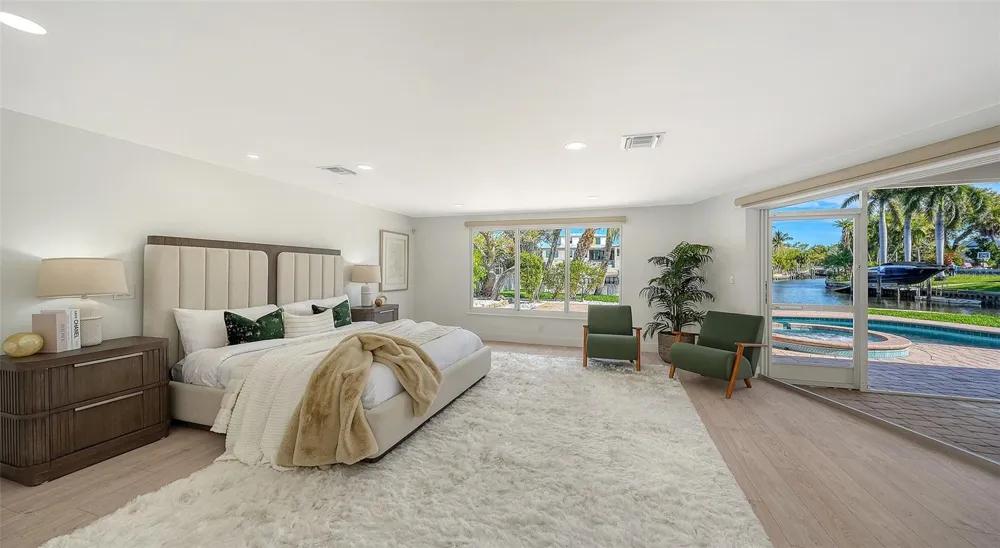 339 TREASURE BOAT WAY Sarasota, FL 34242