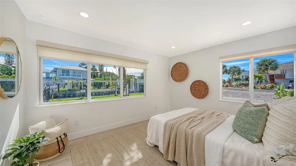339 TREASURE BOAT WAY Sarasota, FL 34242