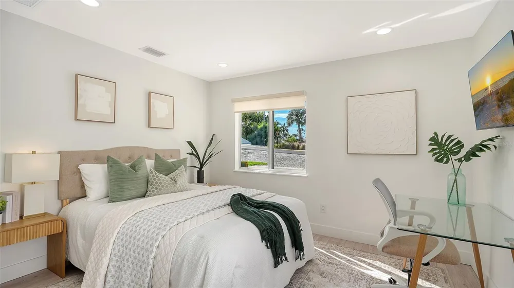 339 TREASURE BOAT WAY Sarasota, FL 34242