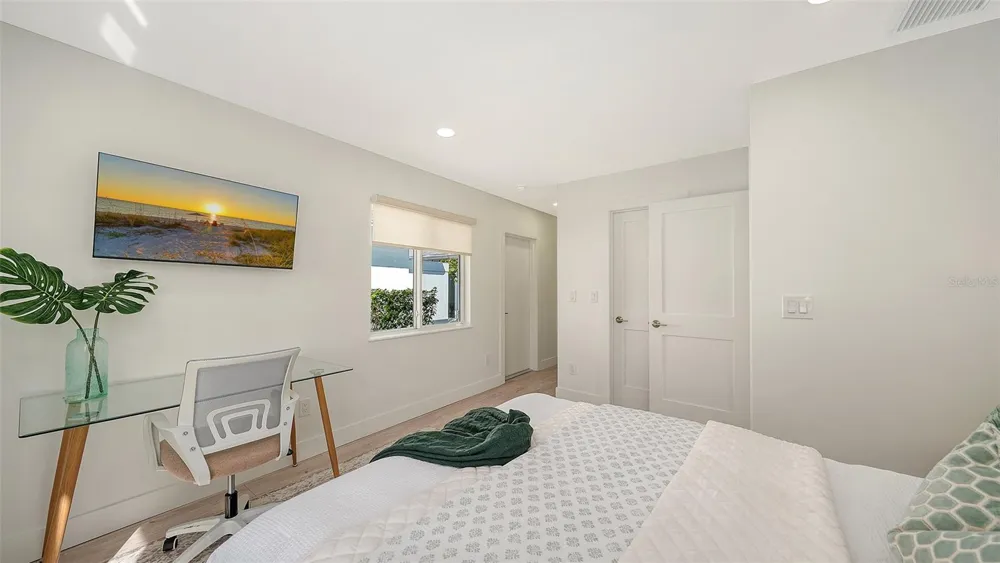 339 TREASURE BOAT WAY Sarasota, FL 34242