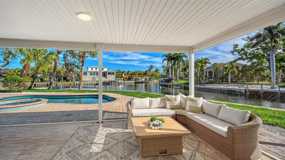 339 TREASURE BOAT WAY Sarasota, FL 34242