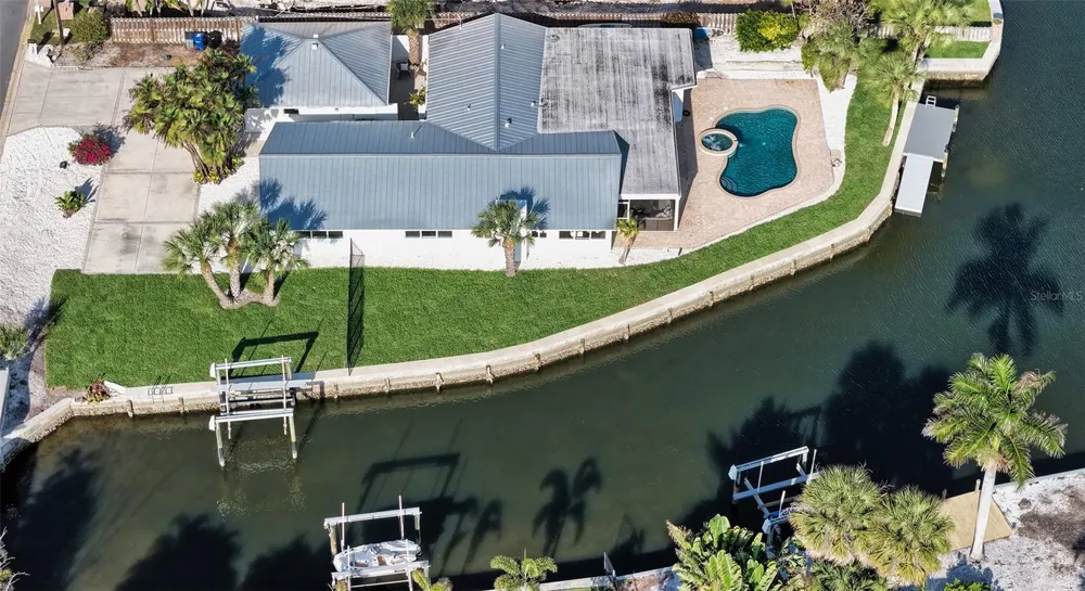 339 TREASURE BOAT WAY Sarasota, FL 34242