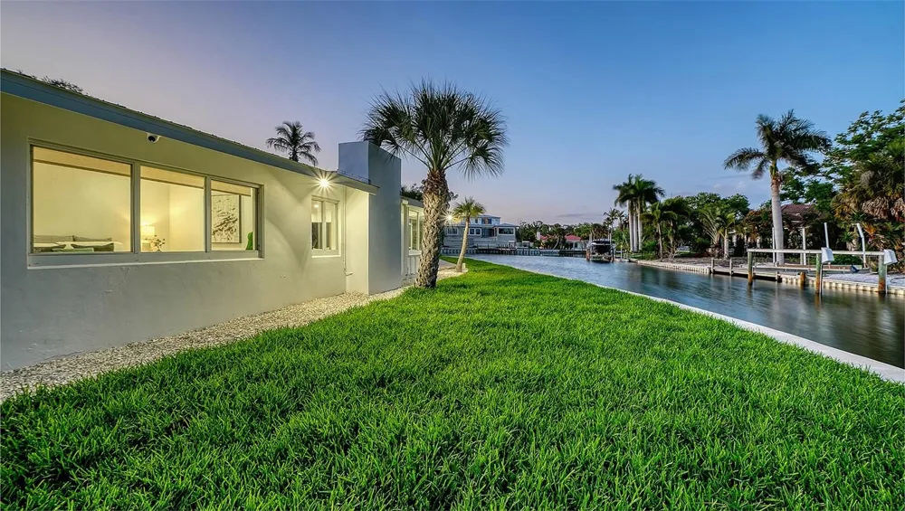 339 TREASURE BOAT WAY Sarasota, FL 34242