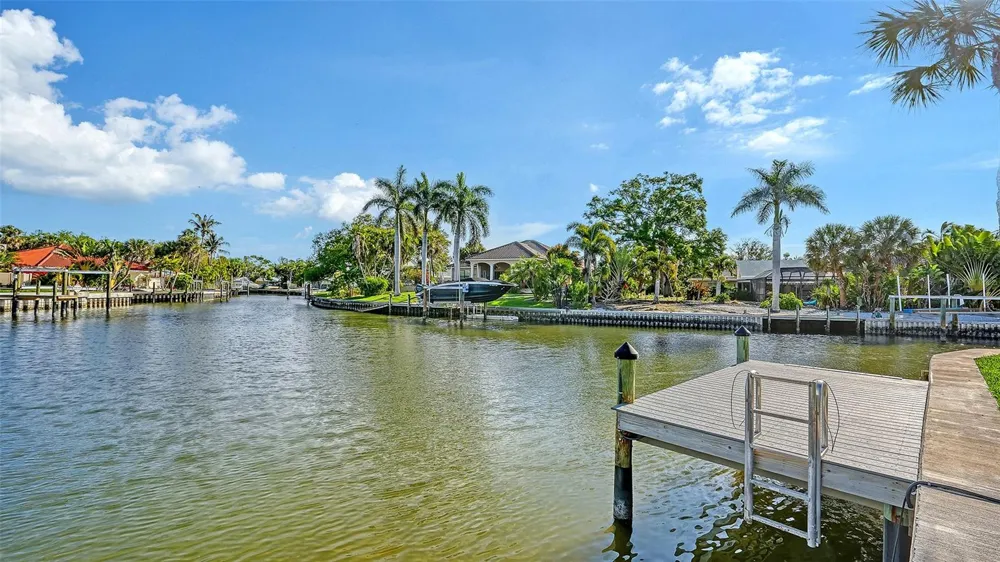 339 TREASURE BOAT WAY Sarasota, FL 34242