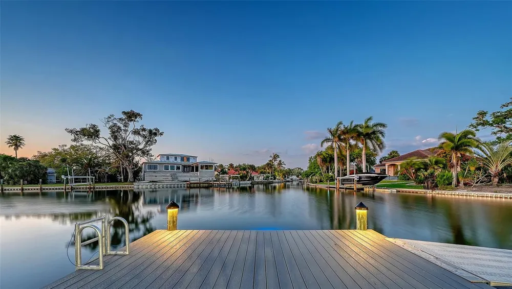 339 TREASURE BOAT WAY Sarasota, FL 34242