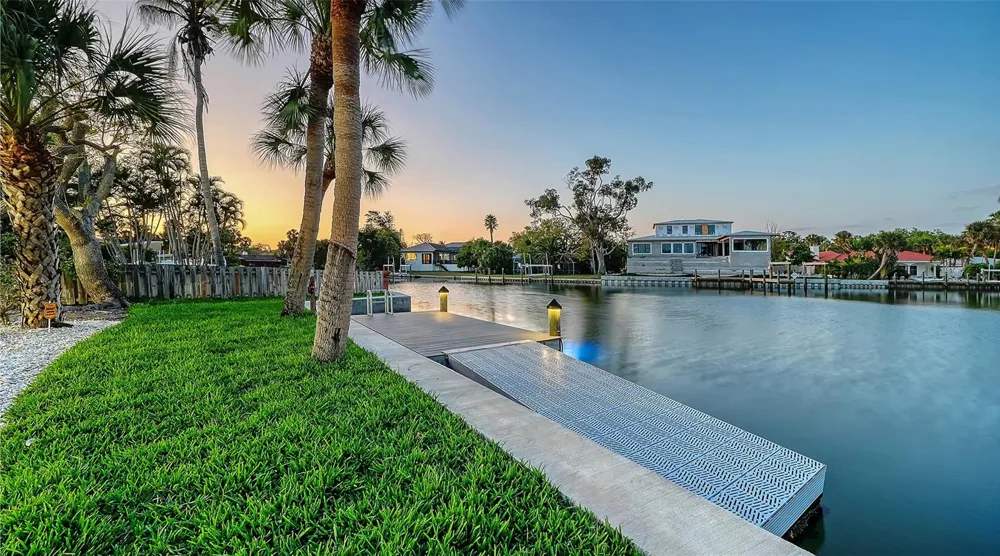 339 TREASURE BOAT WAY Sarasota, FL 34242