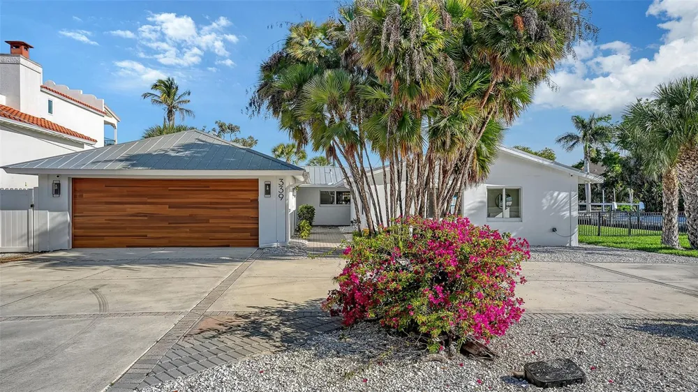 339 TREASURE BOAT WAY Sarasota, FL 34242