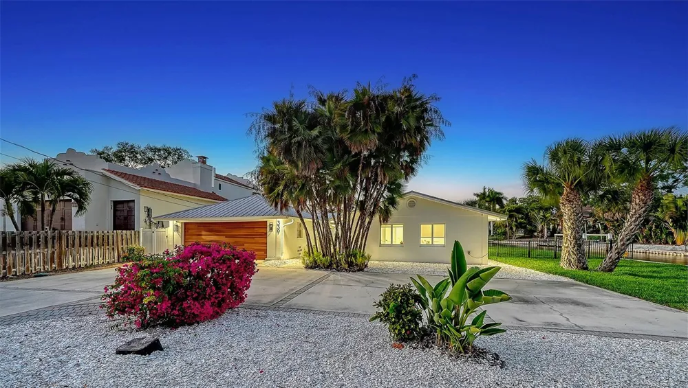 339 TREASURE BOAT WAY Sarasota, FL 34242
