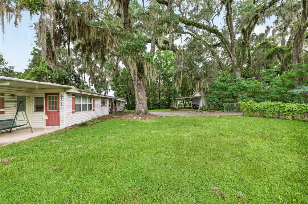 6141 SE BABB ROAD Belleview, FL 34420