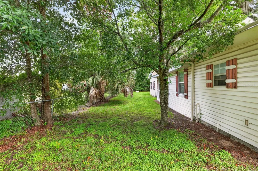 6141 SE BABB ROAD Belleview, FL 34420