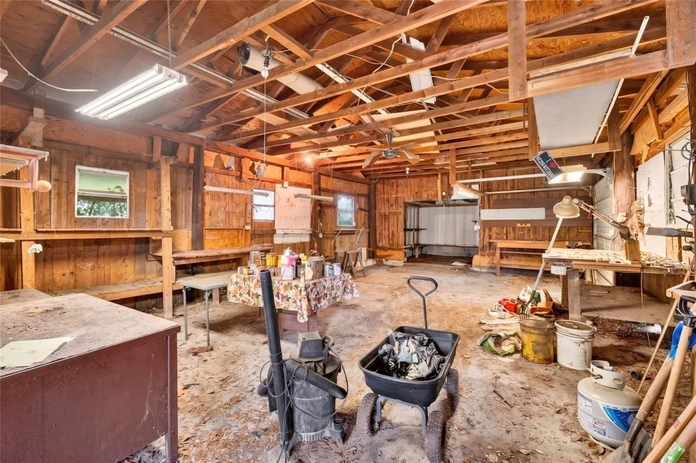 6141 SE BABB ROAD Belleview, FL 34420