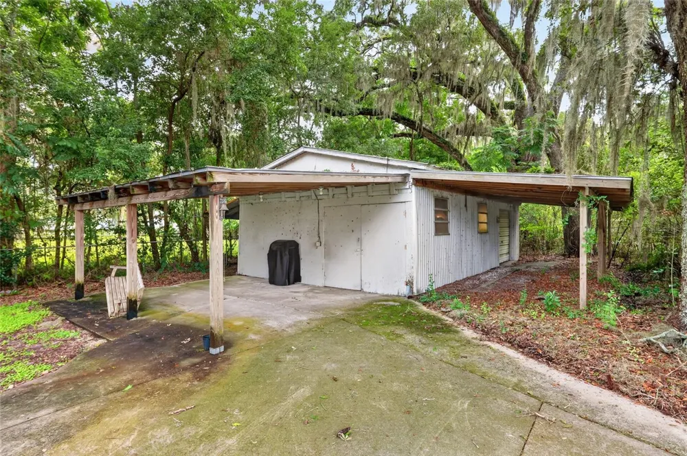 6141 SE BABB ROAD Belleview, FL 34420