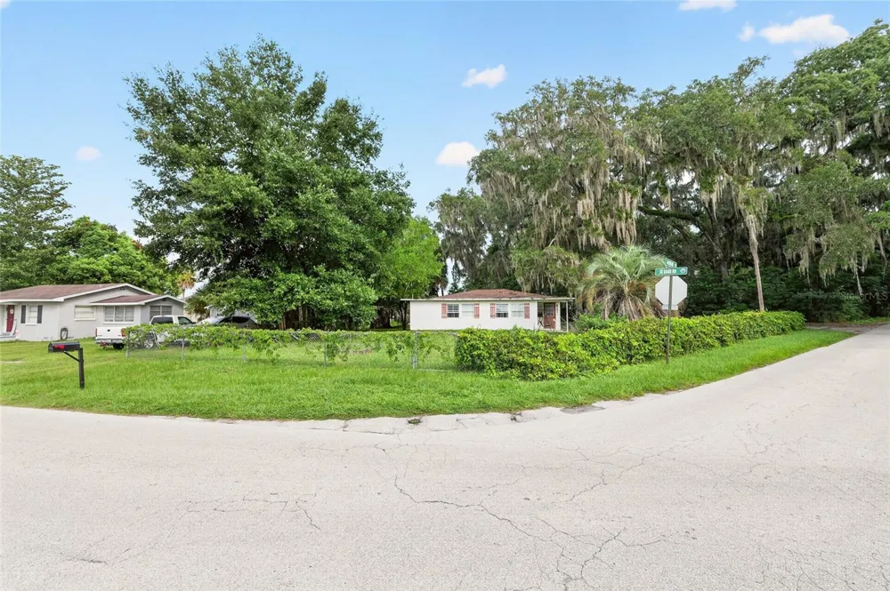 6141 SE BABB ROAD Belleview, FL 34420