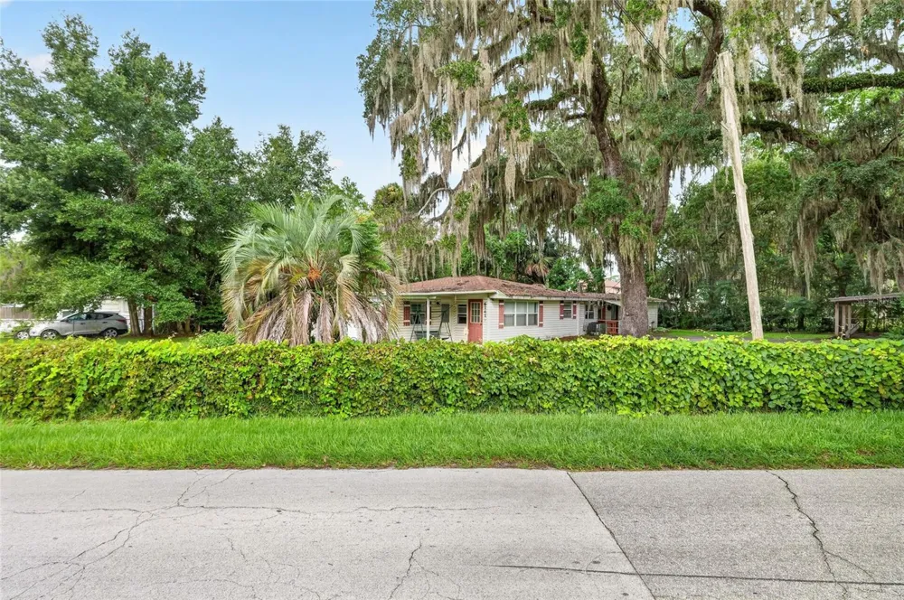6141 SE BABB ROAD Belleview, FL 34420